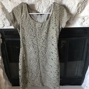 Women’s dress